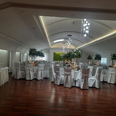 Hotel Dwor Wapowice Esterno foto