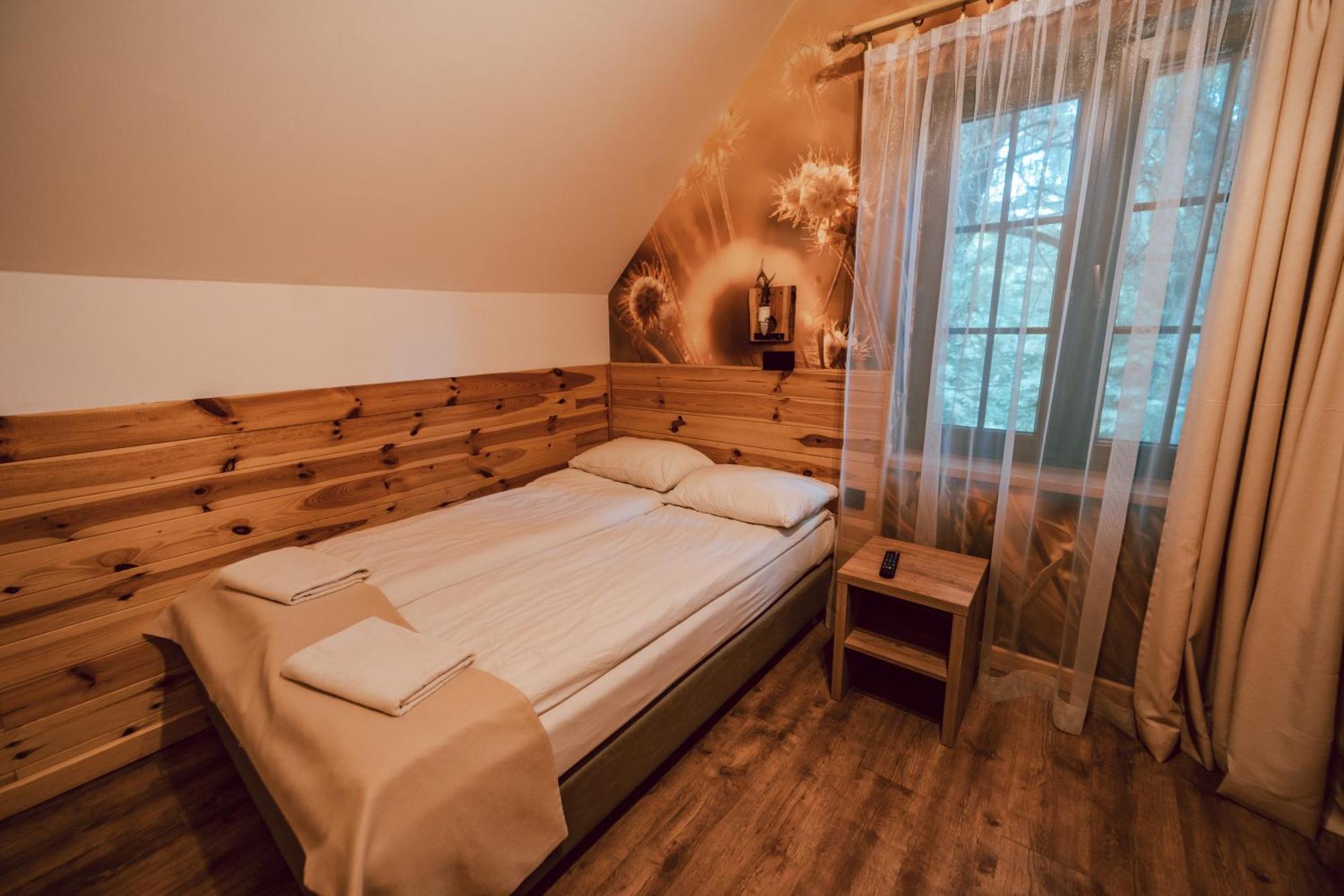 Hotel Dwor Wapowice Esterno foto