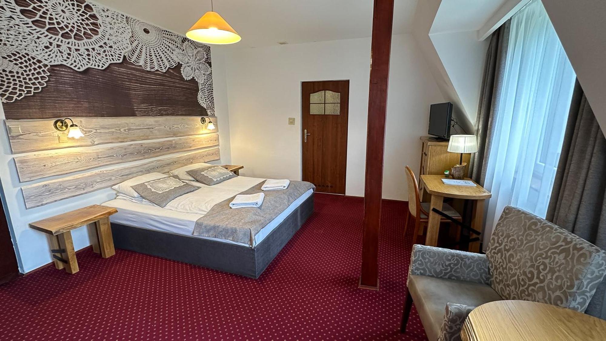 Hotel Dwor Wapowice Esterno foto