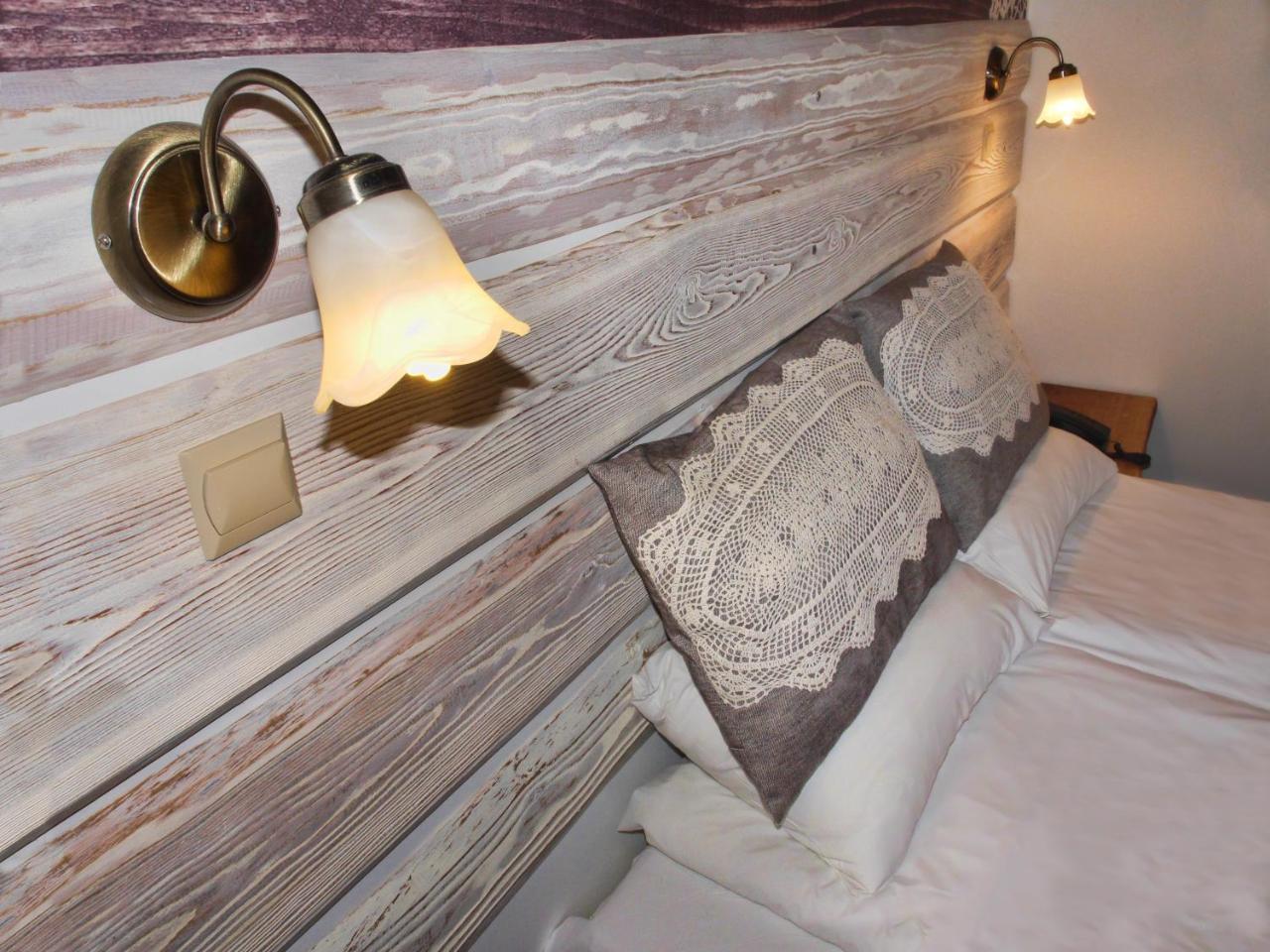 Hotel Dwor Wapowice Esterno foto