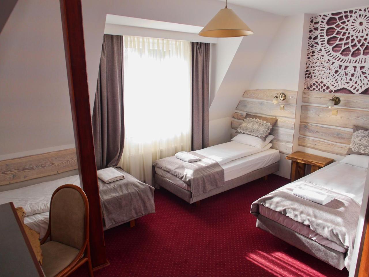Hotel Dwor Wapowice Esterno foto