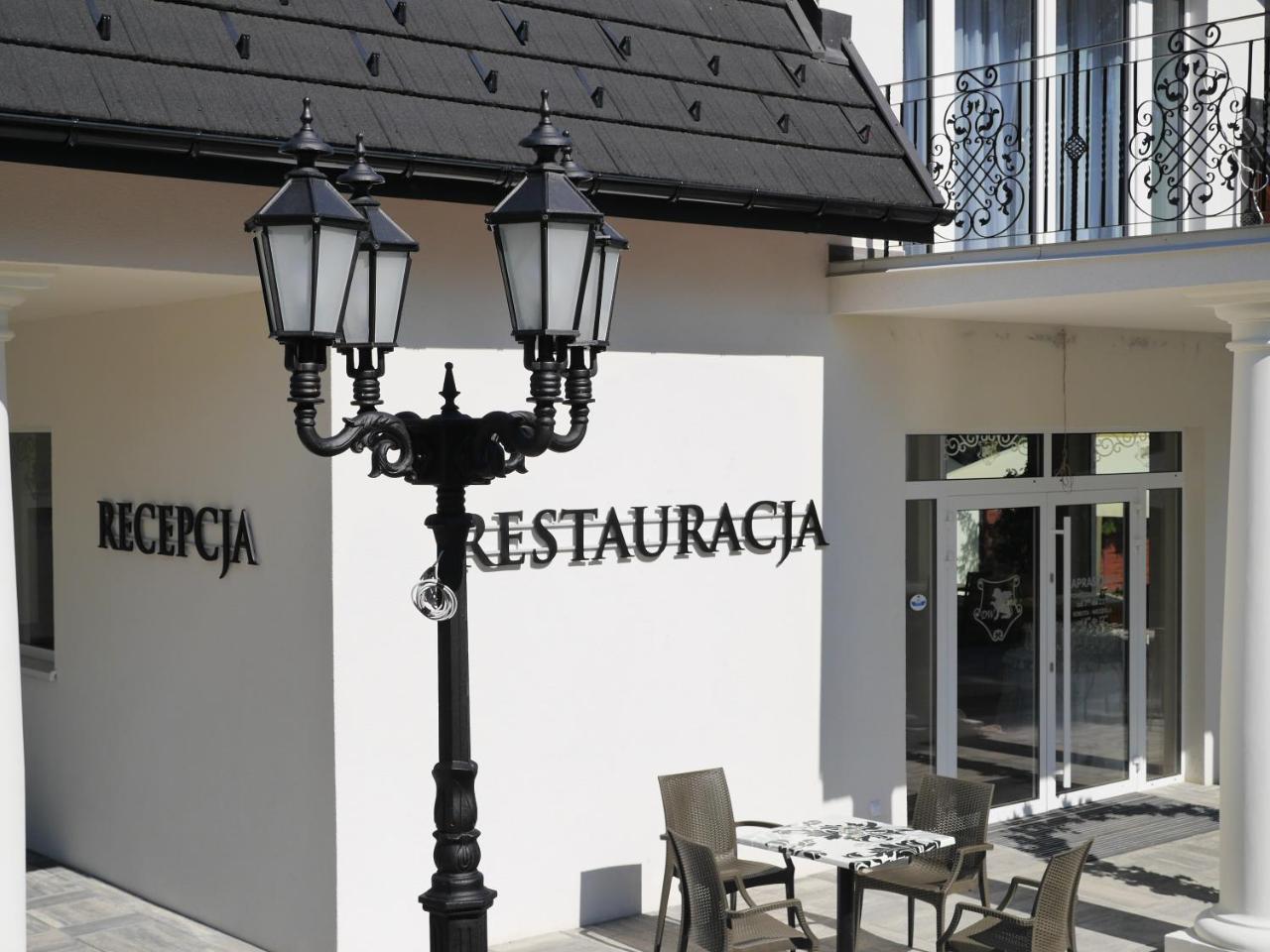 Hotel Dwor Wapowice Esterno foto